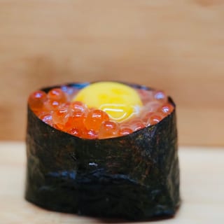Ikura Quail egg Sushi