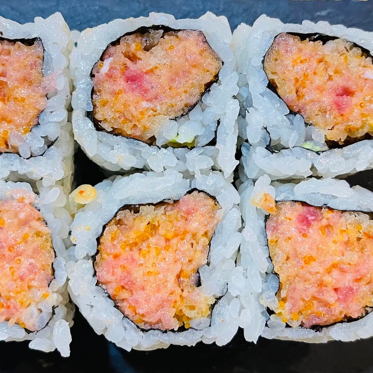 Delicious Tuna Roll Experience