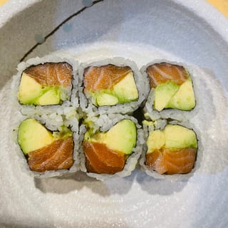 Salmon Avocado Roll