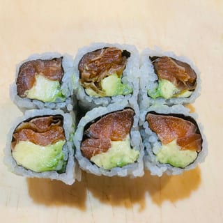 Seared Salmon Avocado Roll